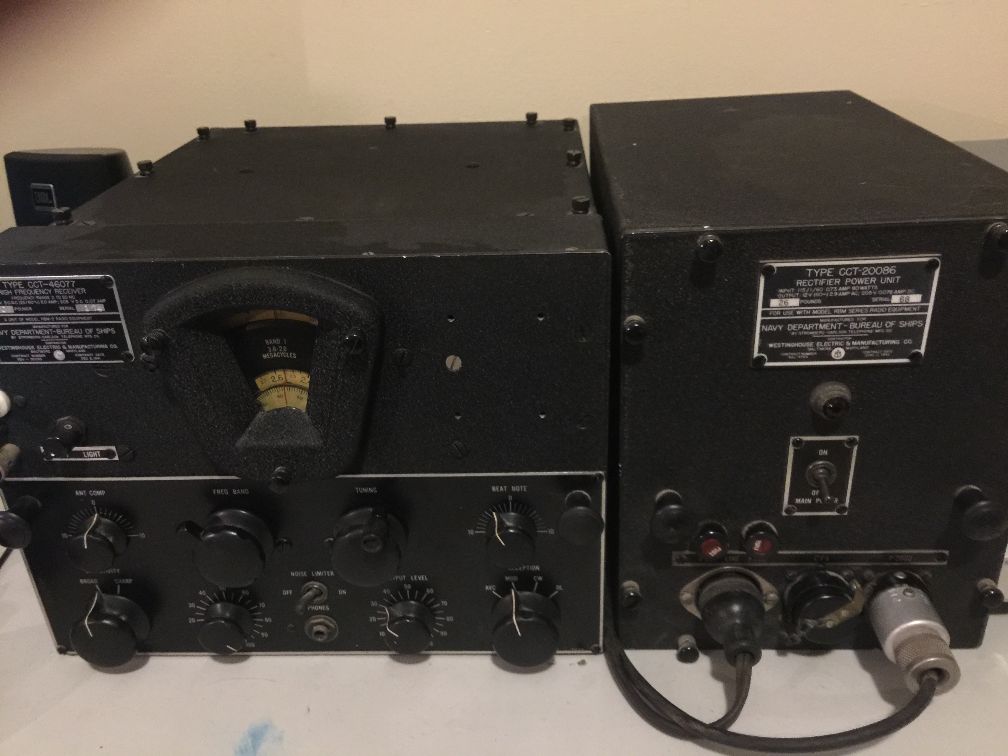 US NAVY DEPARTMENT SEMI PORTABLE HIGH FREQUENCY RADIO CCT-46077 RBM-3